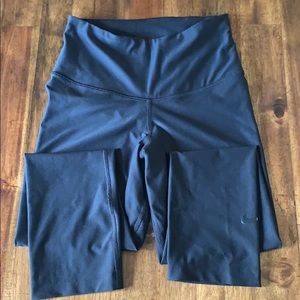 Nike Dri-Fit High Waisted Leggings
